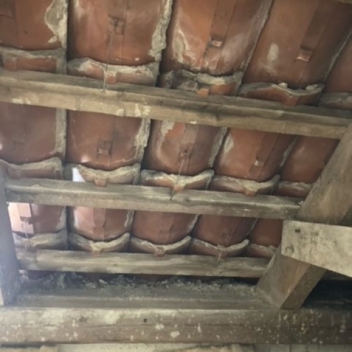 Renovering af tag med understrygning udført af murer i Esbjerg